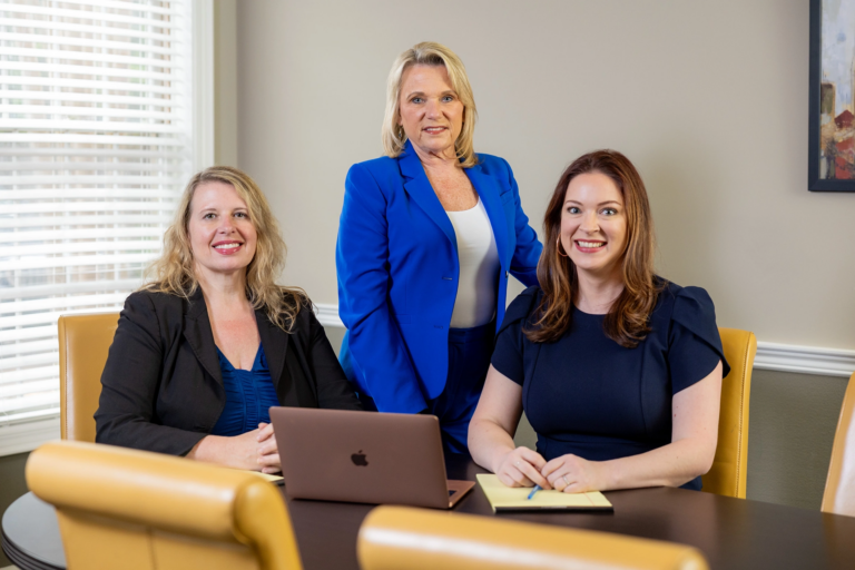 Divorce Attorney Knoxville TN – Family Law, Custody & Adoption Help