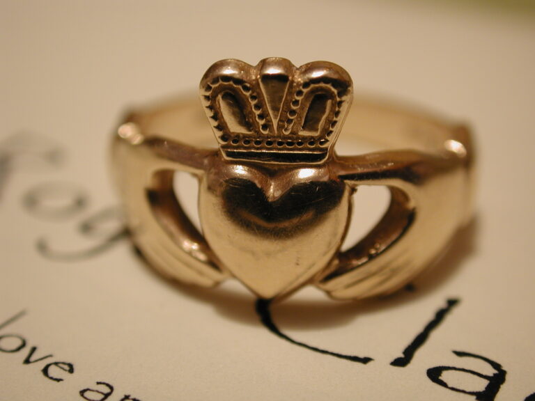What Does a Claddagh Ring Mean? Symbolism, History, and How to Wear It