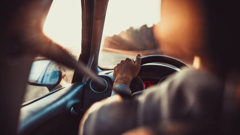 Expert Auto Reviews Guide for Confident Car Buying Decisions